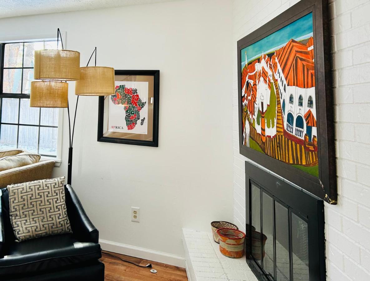 Experience Nirvana With Artwork Collections From Around The Globe Located In Lakewood Neighborhood In Se Boise Next To A Park, Minutes From Bown Crossing And The Boise River, 10 Minutes To Downtown, 4 Beds, Sleeps 8, Pets Welcome In Large Fenced In Y Kültér fotó